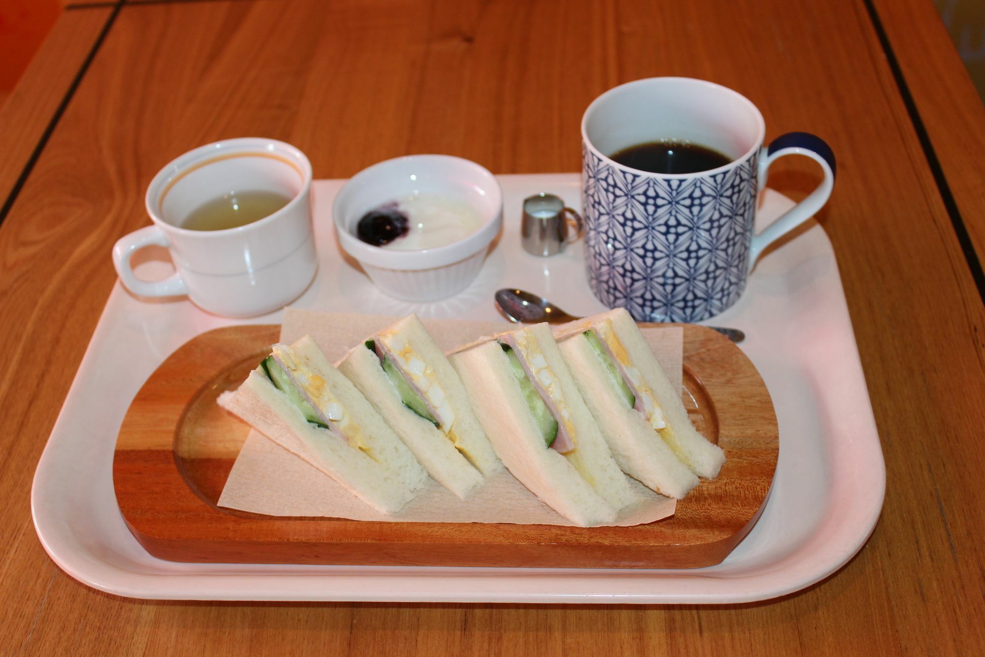 אוסקה Yadocafe Chelsea'S Rainbow B&B מראה חיצוני תמונה